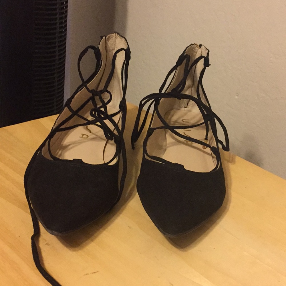 Unisa Black Strap Ankle Tie Flats